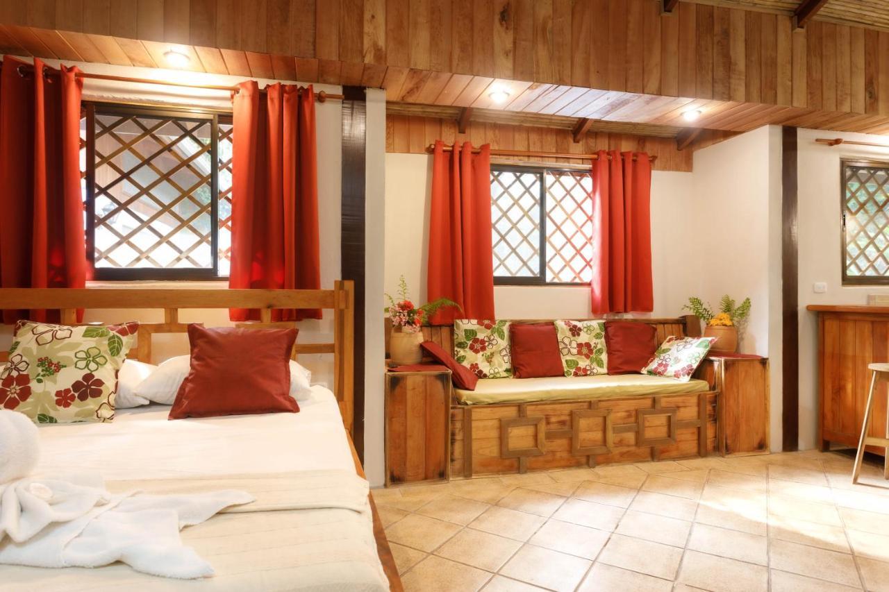 Hotel Casa Merlin Puerto Viejo de Talamanca エクステリア 写真
