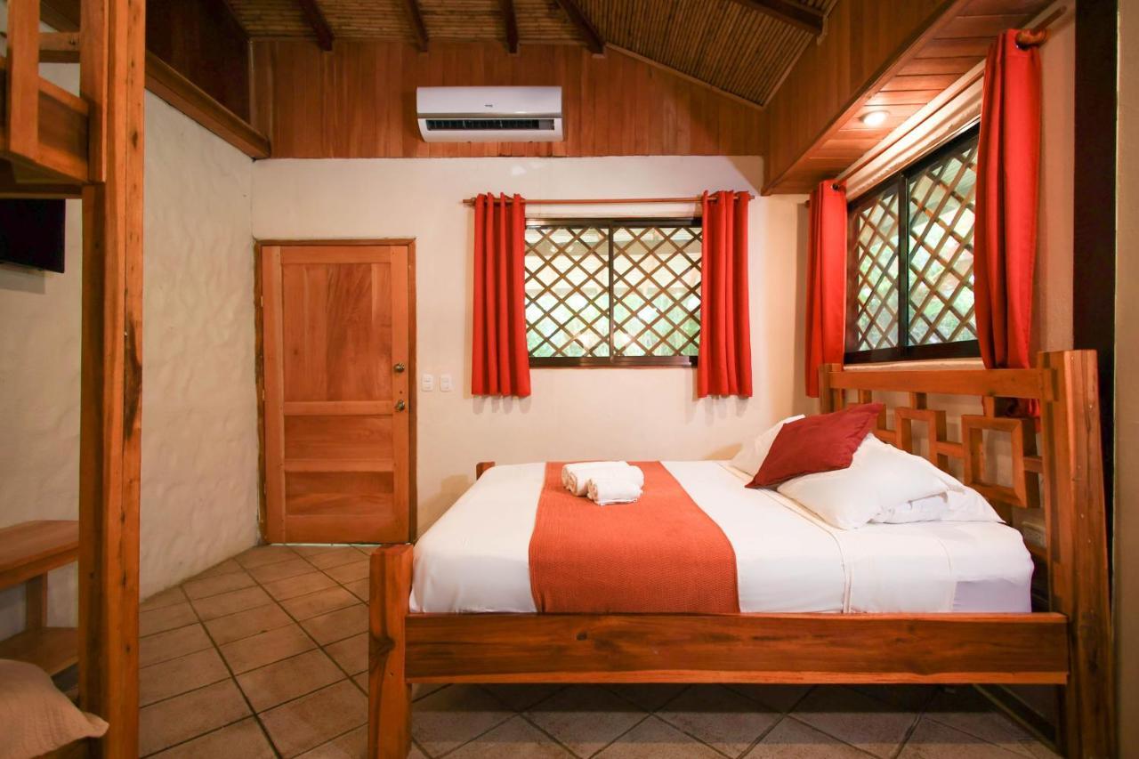 Hotel Casa Merlin Puerto Viejo de Talamanca エクステリア 写真